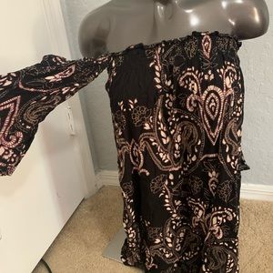 Off the shoulder black detailed dress